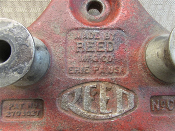 REED HEAVY DUTY BENCH TOP PIPE VISE