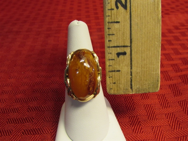 STUNNING GOLD WIRE WRAPPED AMBER RING