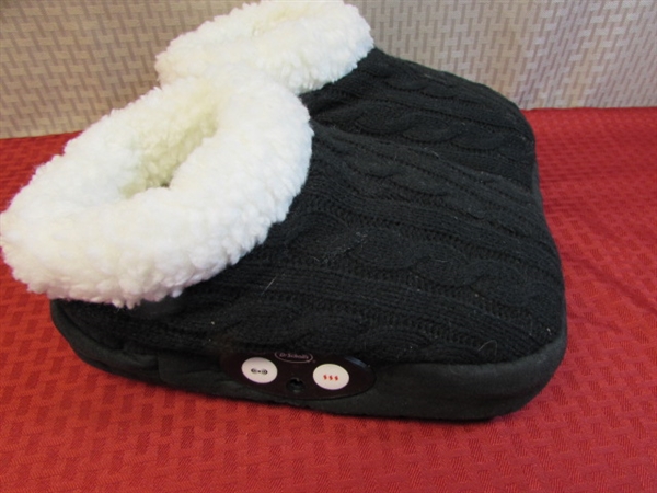 DR. SCHOLL'S FOOT WARMER AND MASSAGER FOR UP TO SIZE 10
