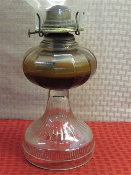 VERY PRETTY ANTIQUE HURRICANE LAMP MADE IN THE U.S. OF AMERICA