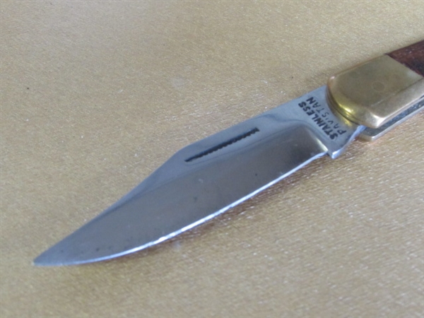 STAINLESS STEEL POCKET KNIFE WITH WOOD & BRASS HANDLE