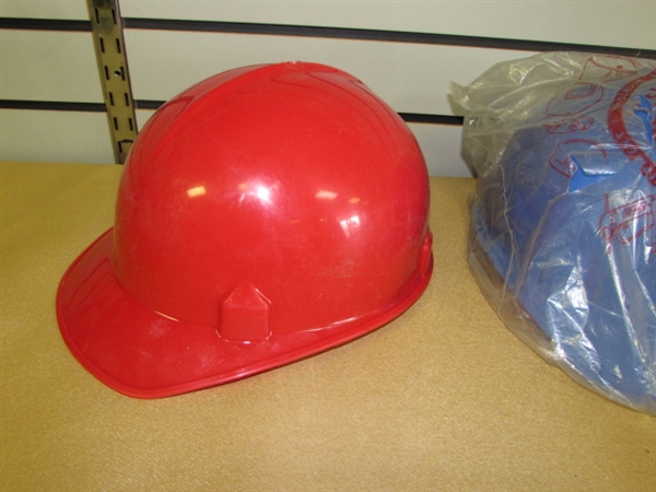 RYOBI RECIPROCATING SAW & TWO NEW JACKSON SAFETY HATS