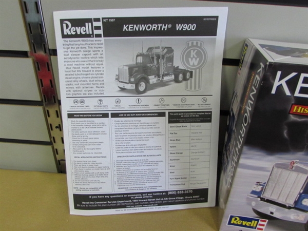 NEW REVELL KENWORTH W900 MODEL TRUCK KIT