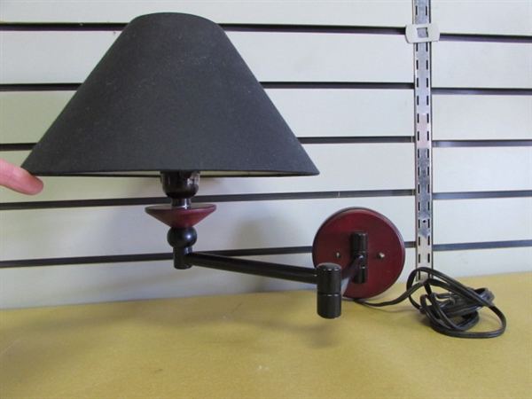 NICE WALL MOUNT LAMP WITH ADJUSTABLE ARM