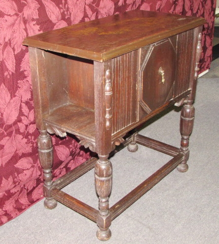 ANTIQUE COPPER LINED HUMIDOR STAND WITH BEAUTIFUL CARVED WOOD DETAILS