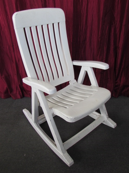 NICE ADJUSTABLE PATIO ROCKING CHAIR , FOLDS UP FOR WINTER STORAGE