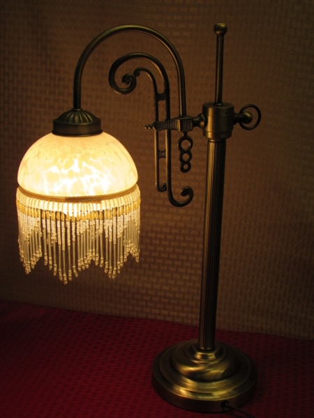 ELEGANT BRASS FINISH ACCENT LAMP WITH BEADED GLASS SHADE