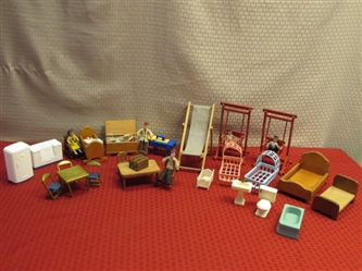 LOADS OF VINTAGE DOLLHOUSE FURNITURE - WOOD & PLASTIC PLUS FAMILY OF 6 POSEABLE DOLLS
