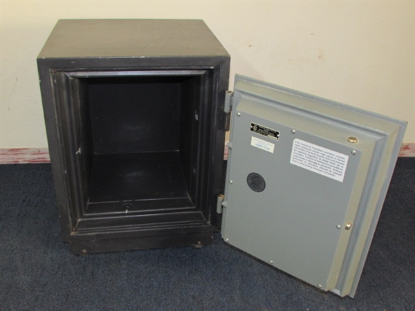 CLOSET SIZE HEAVY COMBO SAFE FOR YOUR VALUABLES!
