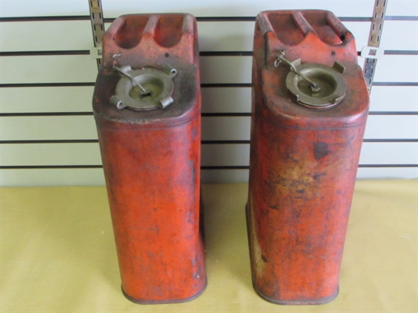 PAIR OF VINTAGE RED USMC 5L JERRY CANS FROM 1967 & 1977
