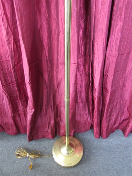 NICE POLISHED BRASS FLOOR LAMP WITH SWING ARM