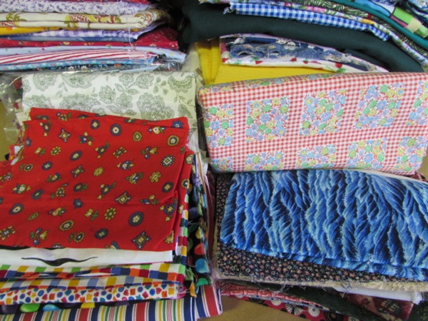 GREAT COTTON FABRIC FOR THE QUILTER, VINTAGE PATTERNS & MORE!
