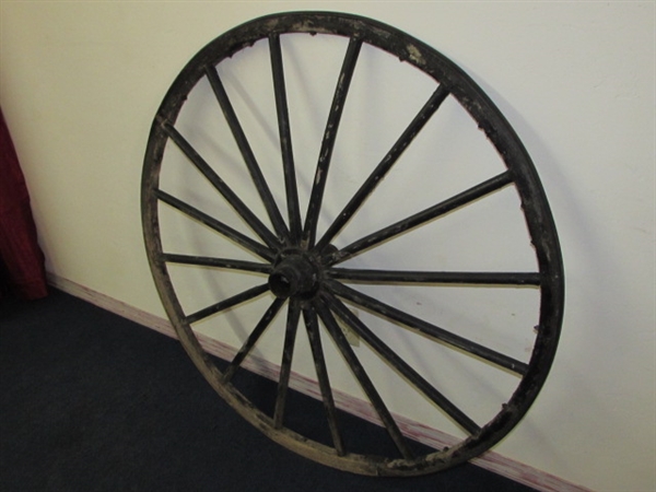 RUSTIC & READY TO DECORATE YOUR YARD-LARGE WOOD & METAL BUGGY WHEEL