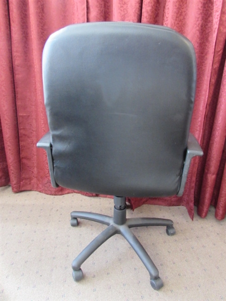 VERY NICE BLACK LEATHER ADJUSTABLE - EXECUTIVE OFFICE CHAIR