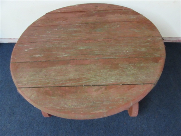 HANDY ROUND WOOD PATIO TABLE ROLLS EASILY TO THE CLOSEST PARTY & AN ATTRACTIVE CERAMIC POT