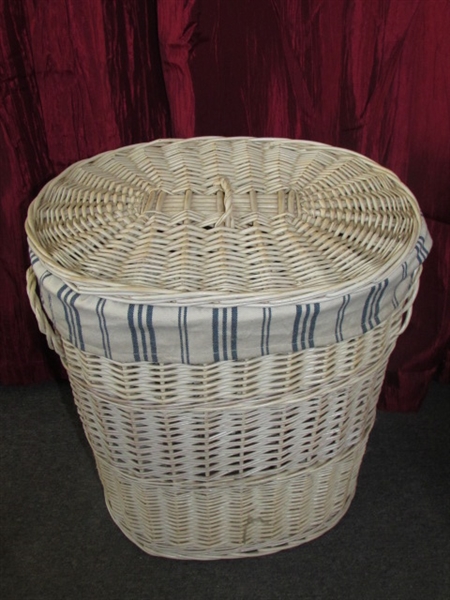 TRIO OF NESTING HAMPERS WITH LIDS & LINERS
