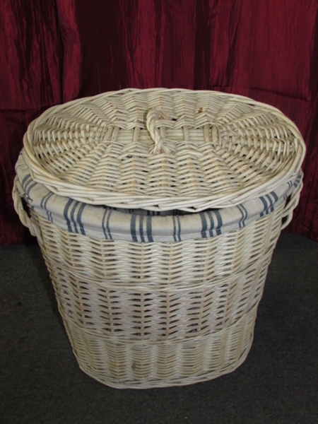 TRIO OF NESTING HAMPERS WITH LIDS & LINERS