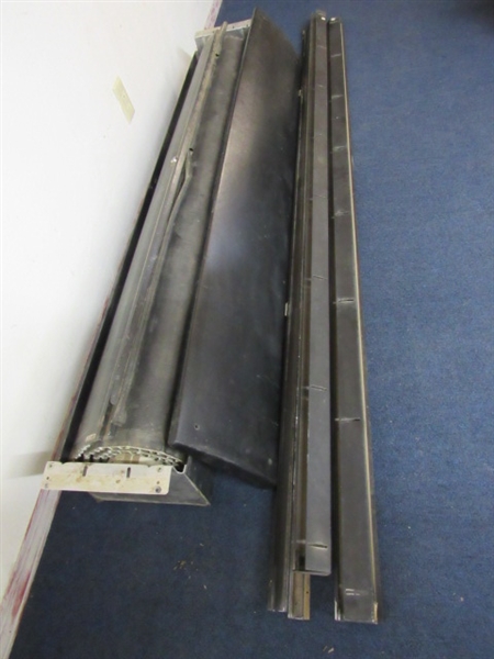 METAL ROLL UP SECURITY DOOR WITH  MOUNTING RAILS & VINYL COVER