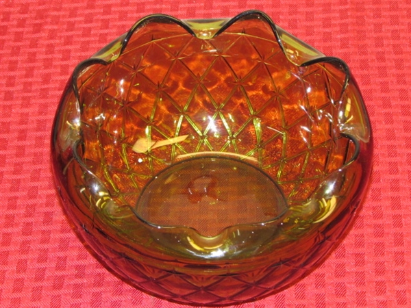 OVEN TO TABLE CASSEROLE DISH, HAND BLOWN GLASS VASE, VINTAGE RUFFLE EDGE BOWL & MORE ALL GREEN!