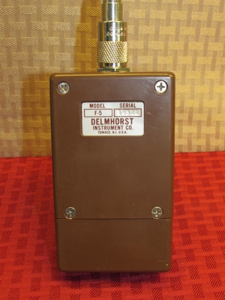 DELMHORST HAY MOISTURE TESTER IN ORIGINAL CASE WITH OWNERS MANUAL