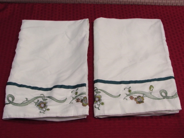 LIGHT & AIRY QUEEN SIZE SHEET SET WITH DELICATE EMBROIDERED DESIGN