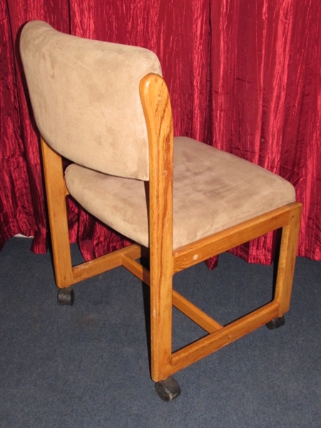 NICE UPHOLSTERED SIDE CHAIR ON WHEELS FOR AROUND LOT 51 TABLE