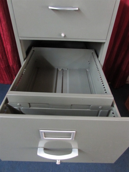 LEGAL SIZE FOUR DRAWER METAL FILE CABINET
