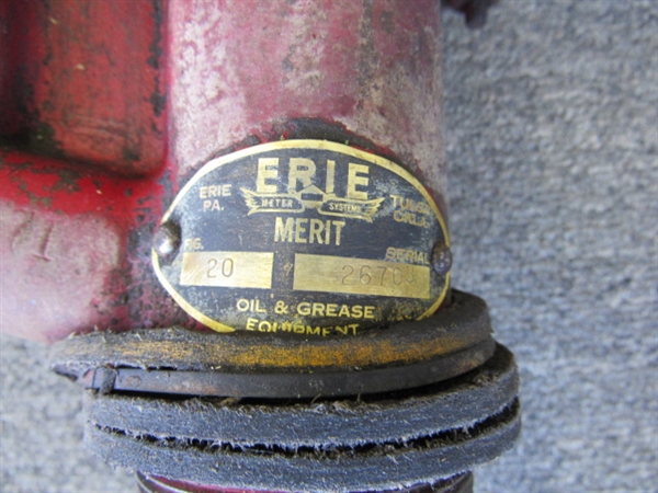 WORKING ERIE MERIT OIL & GREASE LUBESTER GAS STATION PUMP! PERFECT FOR YOUR VINTAGE GARAGE!