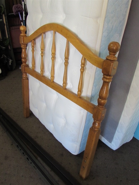 COMPLETE TWIN SIZE BED WITH CLASSIC WOOD HEADBOARD, NICE MATTRESS SET & FRAME #2