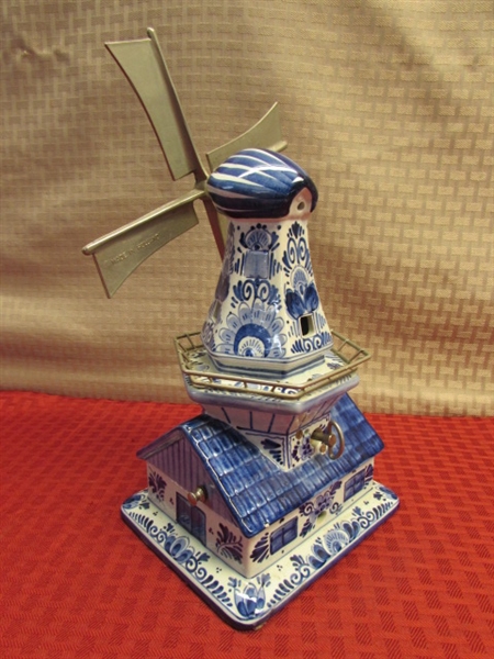 DELFT BLUE WINDMILL MUSIC BOX MADE IN HOLLAND