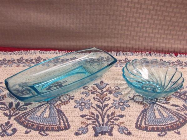 GORGEOUS GREEN CARNIVAL GLASS CANDY DISH, SWIRL GLASS VASE, AQUA PITCHER & MORE