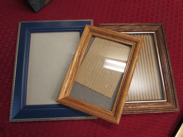 TWENTY ONE PICTURE FRAMES FOR YOUR FAVORITE PHOTOS & ART!  MANY DIFFERENT SIZES & STYLES
