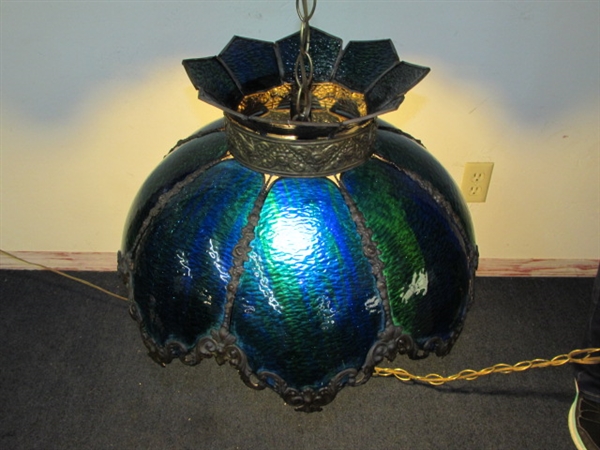 VINTAGE MID-CENTURY BLUE/GREEN SWIRLED SLAG GLASS HANGING LAMP