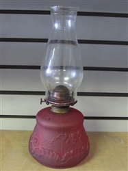 BEAUTIFUL ANTIQUE RUBY RED SATIN GLASS OIL LAMP, CIRCA LATE 1800s