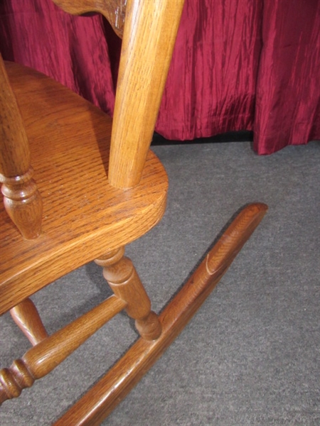 BEAUTIFUL OAK ROCKING CHAIR WITH CARVED HEADREST & TURNED DETAILS