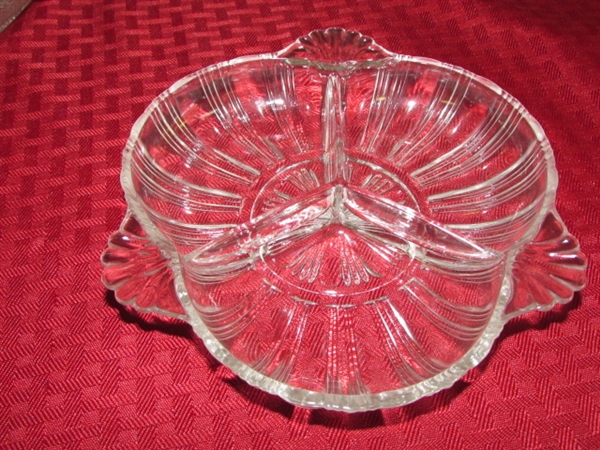 ELEGANT CRYSTAL CLEAR VINTAGE GLASS RELISH DISHES THROW A PARTY!!!