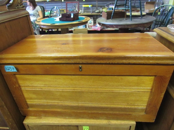 STORE YOUR FAVORITE THINGS IN THIS JUST RIGHT SIZED CEDAR CHEST