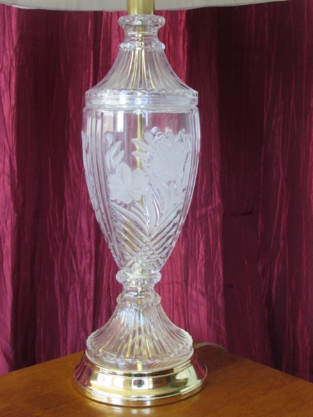 LOVELY GLASS ACCENT LAMP WITH FROSTED FLORAL DESIGN