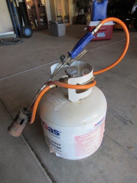 WEED TORCH WITH 5 GALLON PROPANE TANK