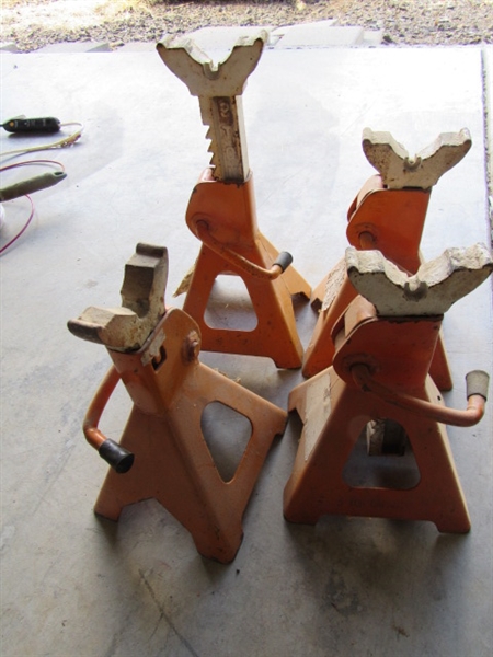 FOUR ALLIED JACK STANDS