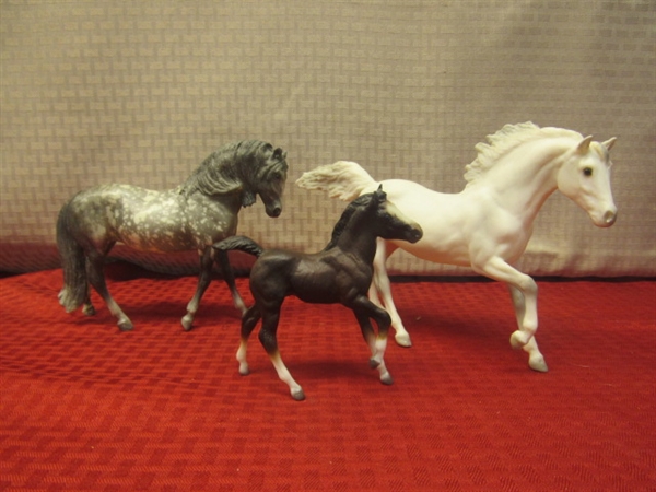 BREYER CLASSIC 3 PIECE MODEL SET - CLASSIC ANDALUSIAN FAMILY