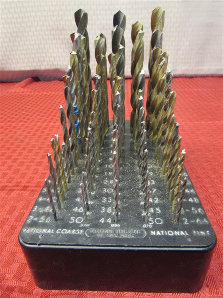 LARGE SET OF DRILL BITS AND INDEX