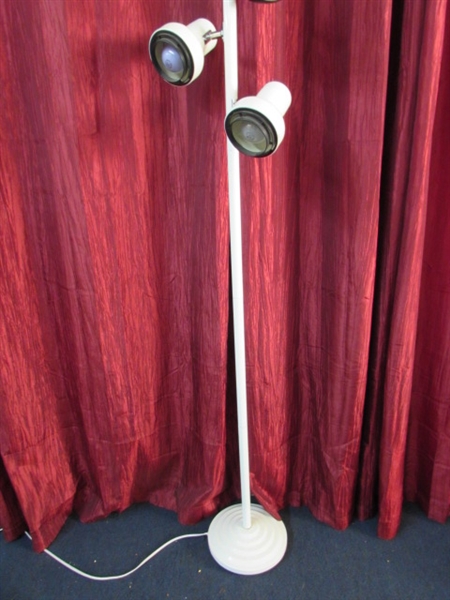 FLOOR STAND LAMP