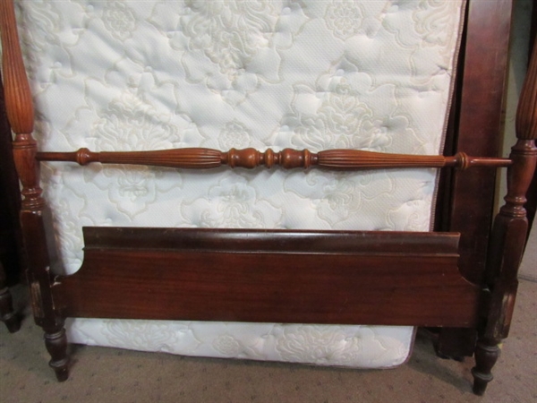 PRETTY  ANTIQUE FOUR POSTER BED WITH A VERY CLEAN FULL SIZE MATTRESS & BOX SPRINGS