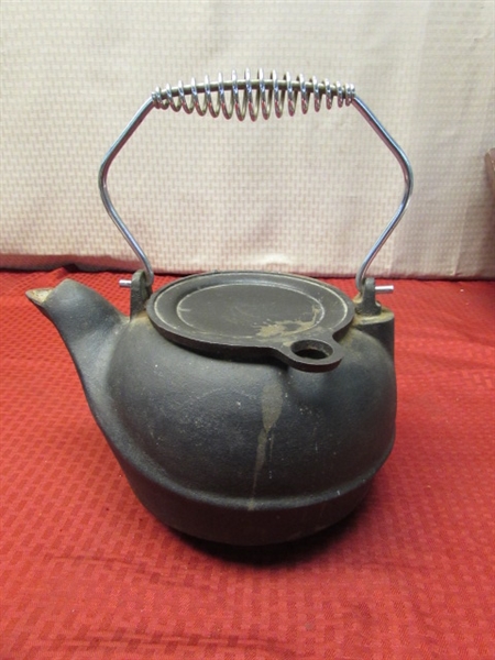 LARGE ANTIQUE CAST IRON TEA KETTLE TO SIT ATOP YOUR WOOD BURNING STOVE