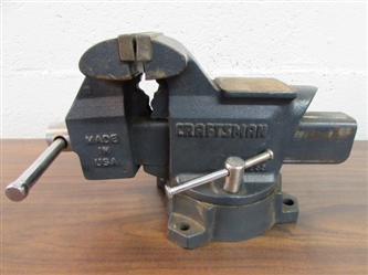 ANVIL TOP CRAFTSMAN 5.5" BENCH VISE WITH SWIVEL.