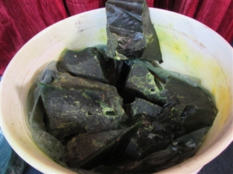 MAKE YOUR OWN CANDLES WITH 20 LBS. OF GREEN PARAFIN WAX