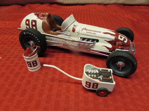 FRANKLIN MINT 1952, TROY RUTTMAN INDIANAPOLIS 500 WIN DIECAST CAR WITH BATTERY CART & OIL CAN