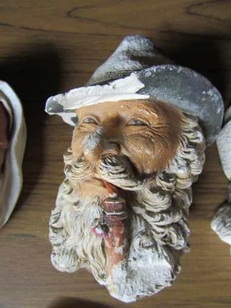 BOSSONS OF ENGLAND VINTAGE CHALKWARE HEADS