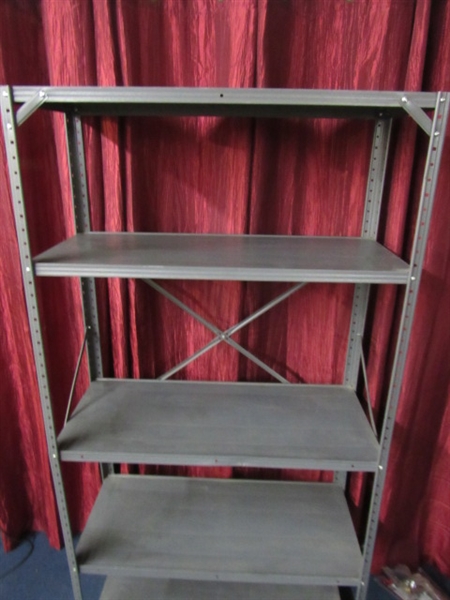 SHELVING UNIT WITH 5 SHELVES